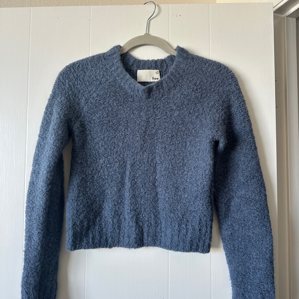 Aritzia Boucle Sweater - XS